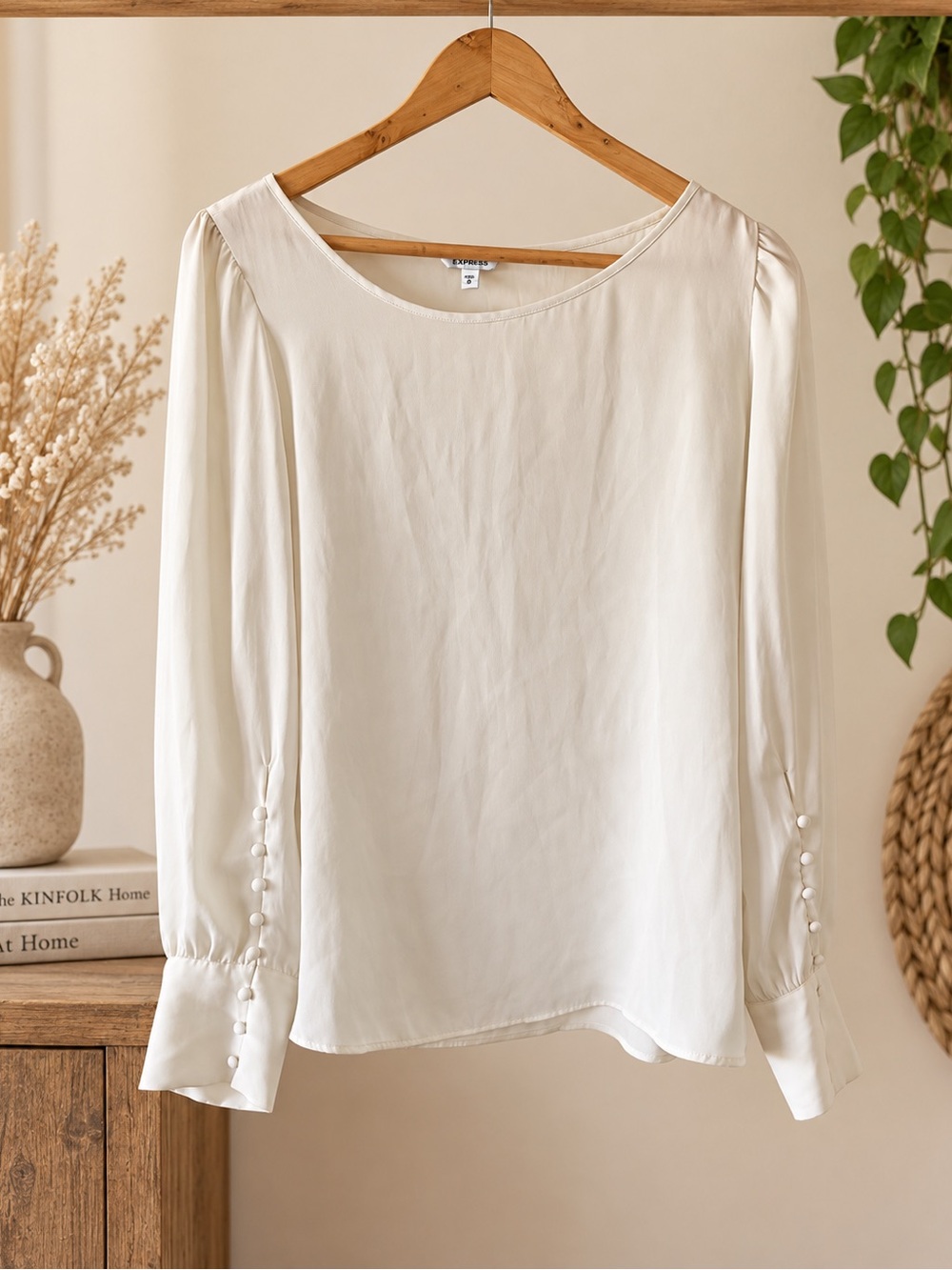 Elegant Cream Long-Sleeve Button Cuff Blouse